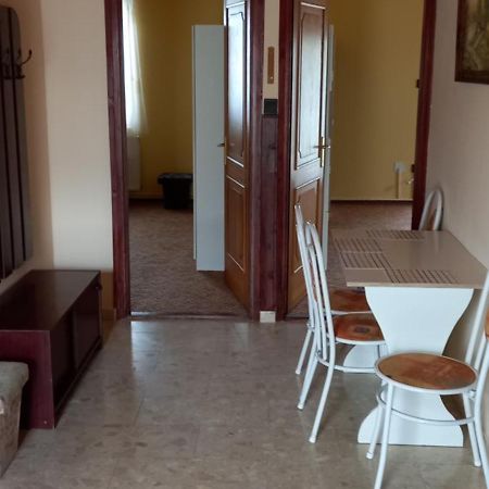Апартаменты Patrik Apartman Шиофок Экстерьер фото