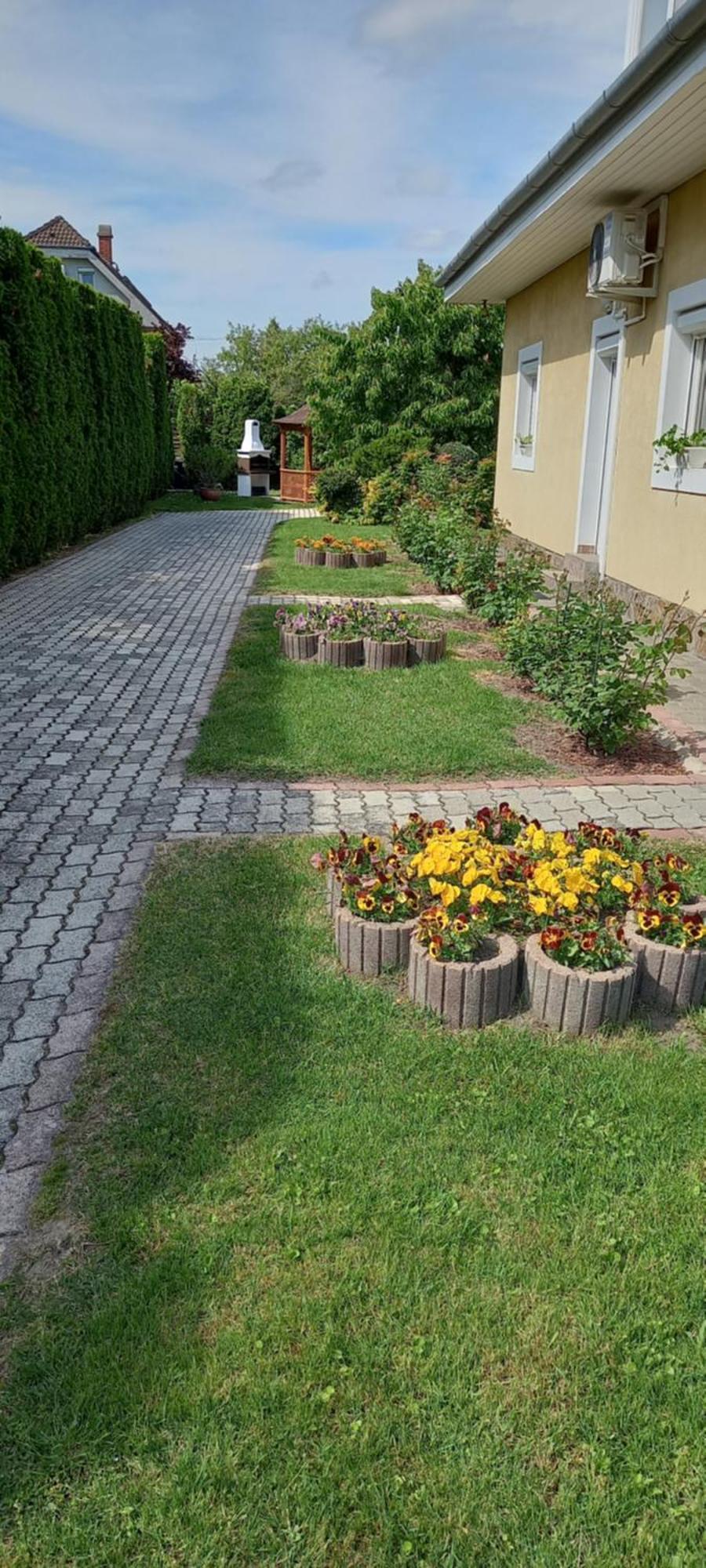 Апартаменты Patrik Apartman Шиофок Экстерьер фото